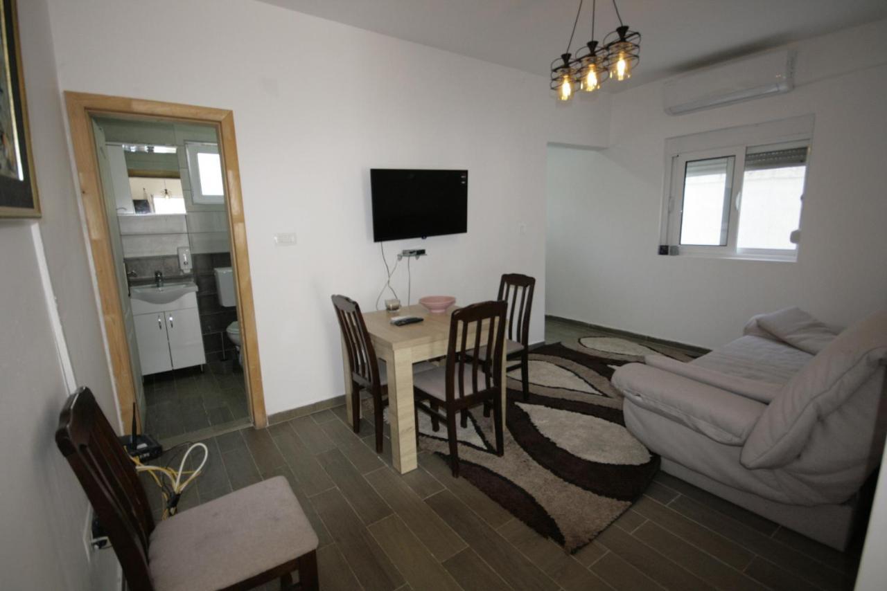 Apartmani Srdanovic Tivat Exterior photo