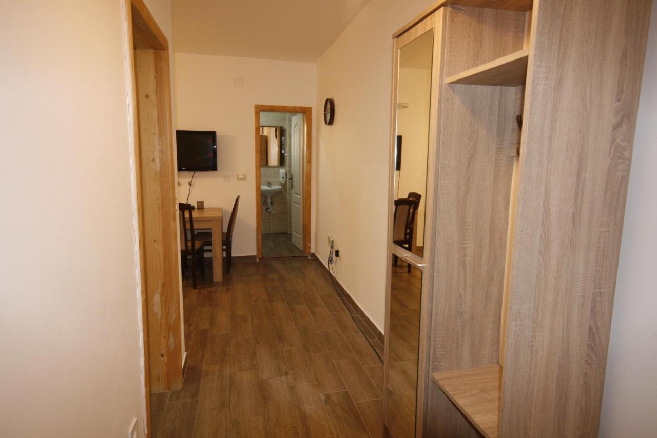 Apartmani Srdanovic Tivat Exterior photo