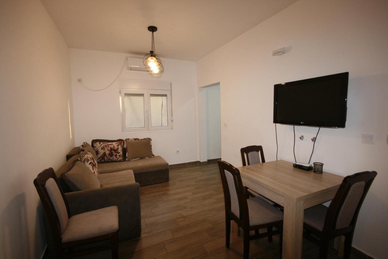 Apartmani Srdanovic Tivat Exterior photo