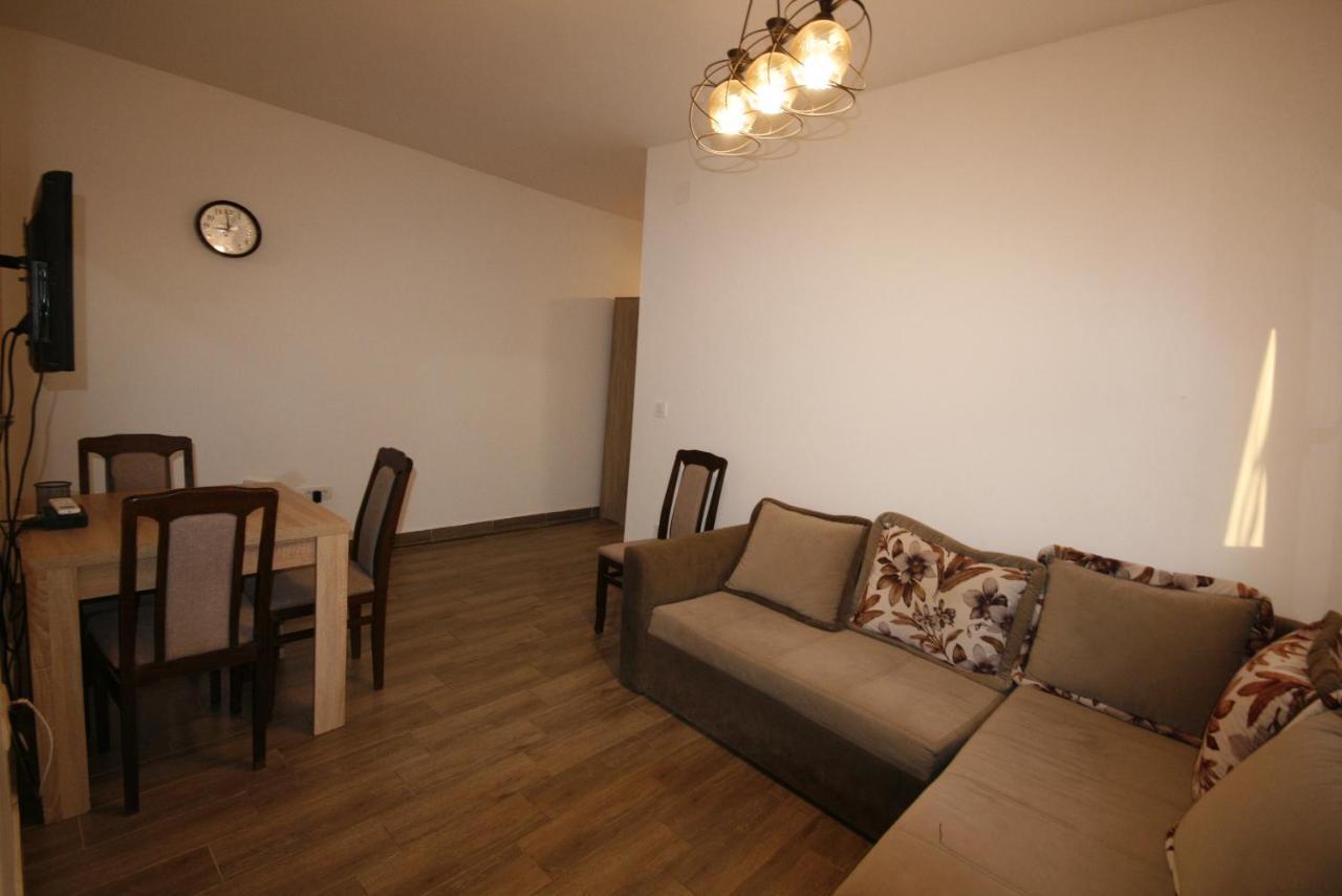 Apartmani Srdanovic Tivat Exterior photo