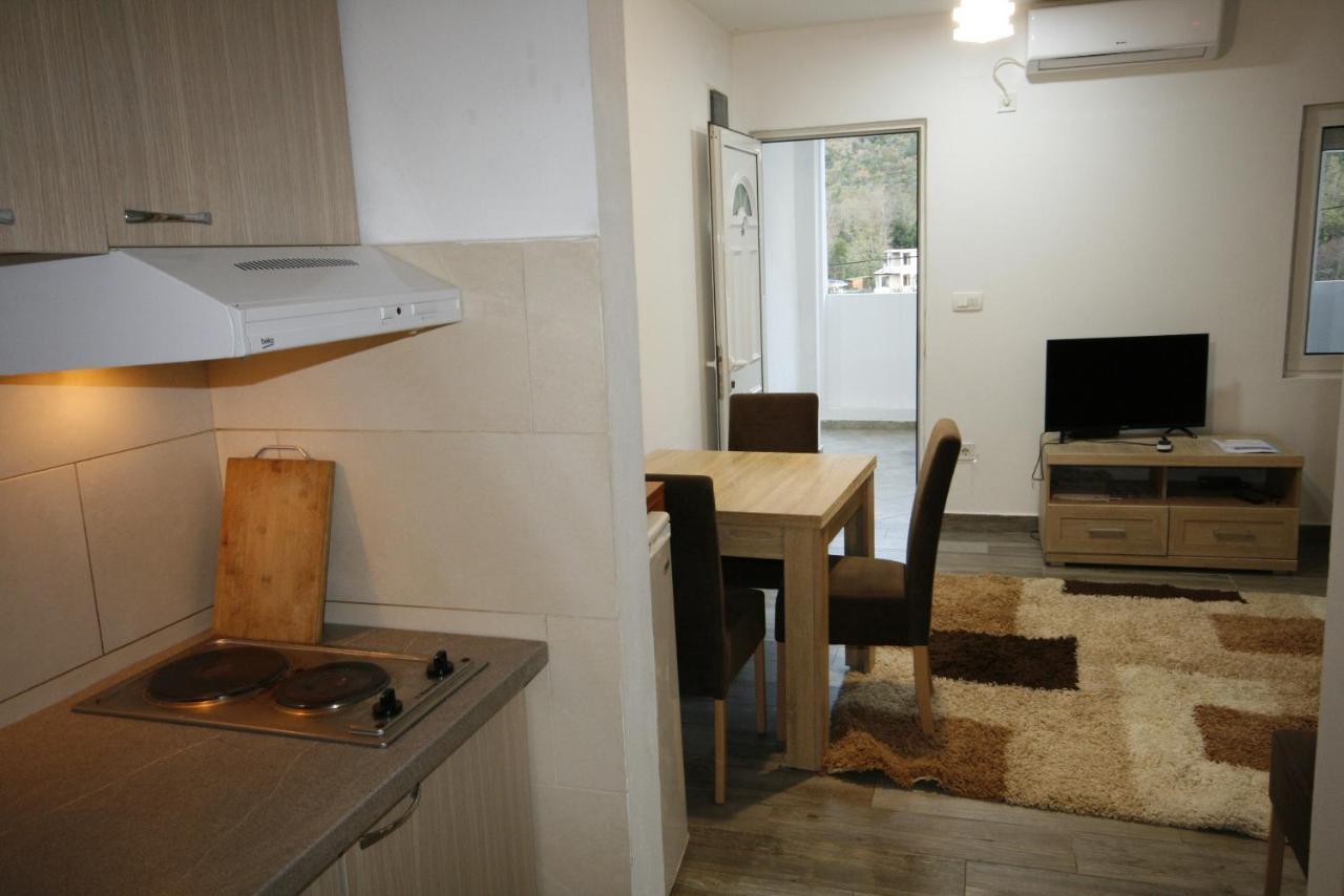 Apartmani Srdanovic Tivat Exterior photo